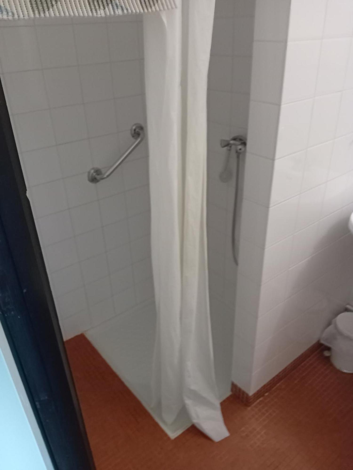 La Moraine Hotell Garin Eksteriør bilde